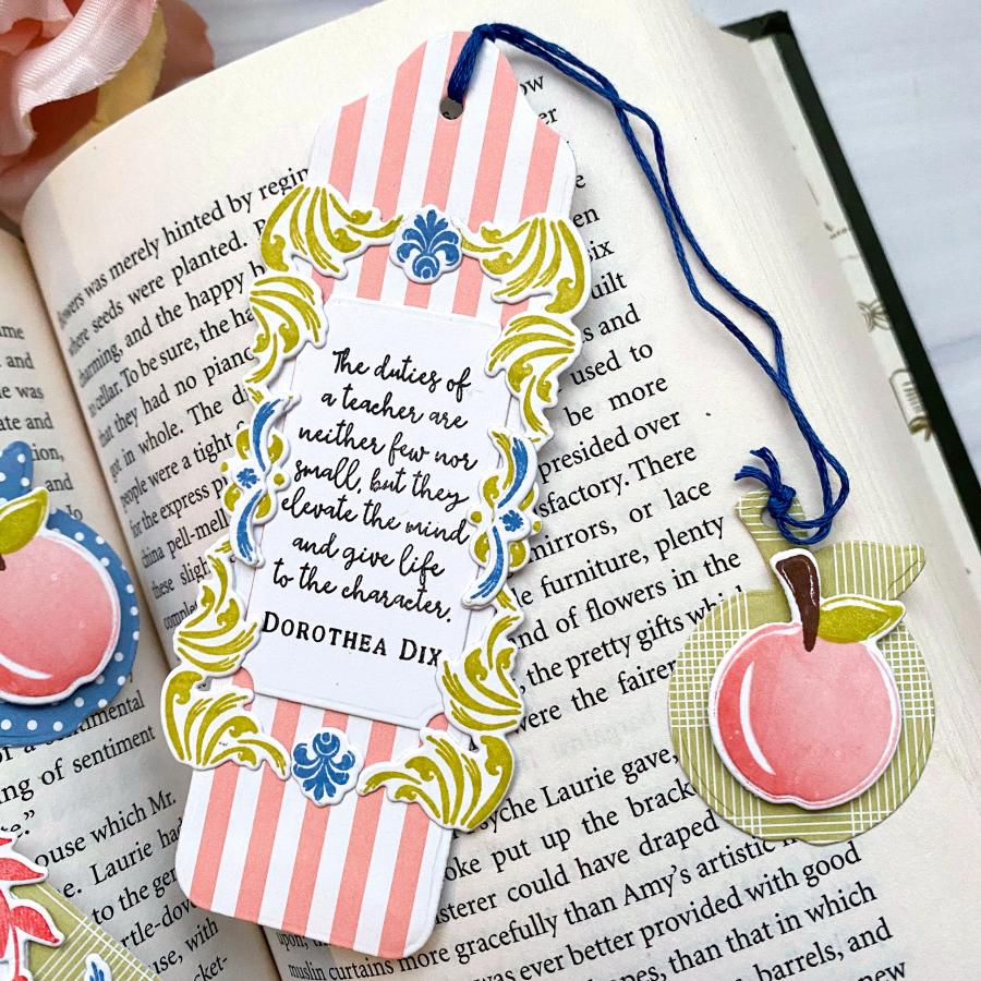 Go-To Gift Card Holder: Bookmark Die
